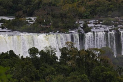 União rejeita acordo e mantém disputa judicial pelas Cataratas do Iguaçu