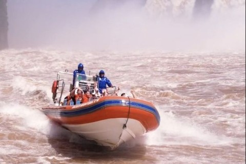 Macuco Safari suspende passeios por 48 horas após aumento do nível do Rio Iguaçu