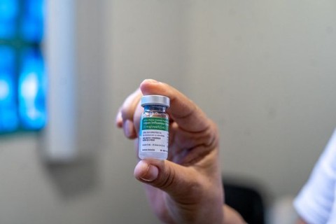 Cinco UBSs de Foz abrem no sábado para vacinar toda a população contra a gripe