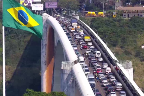 Ponte da Amizade terá interdição noturna com Pare e Siga nos dias 23 e 24