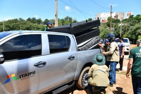 Cheia do Paraná ameaça casas e Itaipu mobiliza assistência em Ciudad del Este