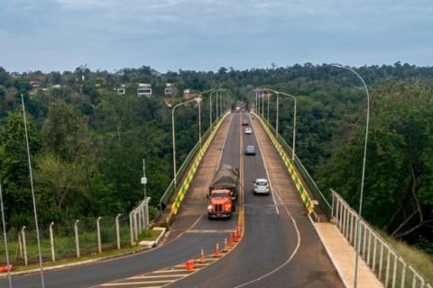 Argentina quer faixas exclusivas para agilizar travessia entre Puerto Iguazú e Foz