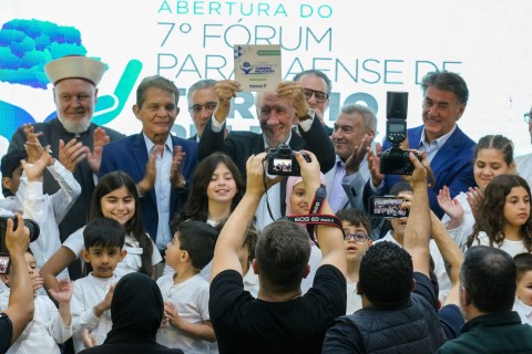 Em novo fórum, Paraná promove interreligiosidade e geração de renda com o turismo da fé.